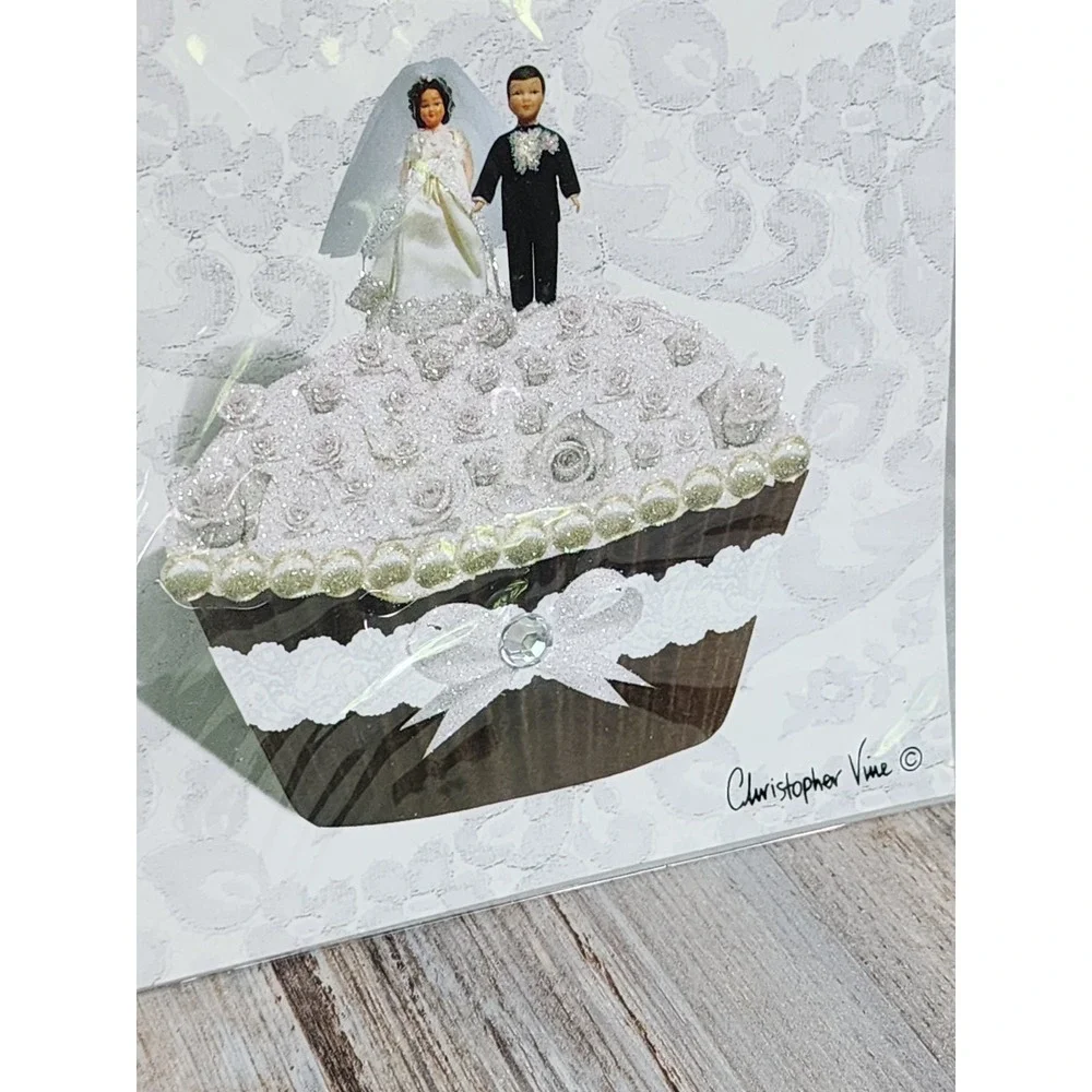 Papyrus Christopher Vine Glittered Beaded Cupcake Wedding‎ Card Bride Groom